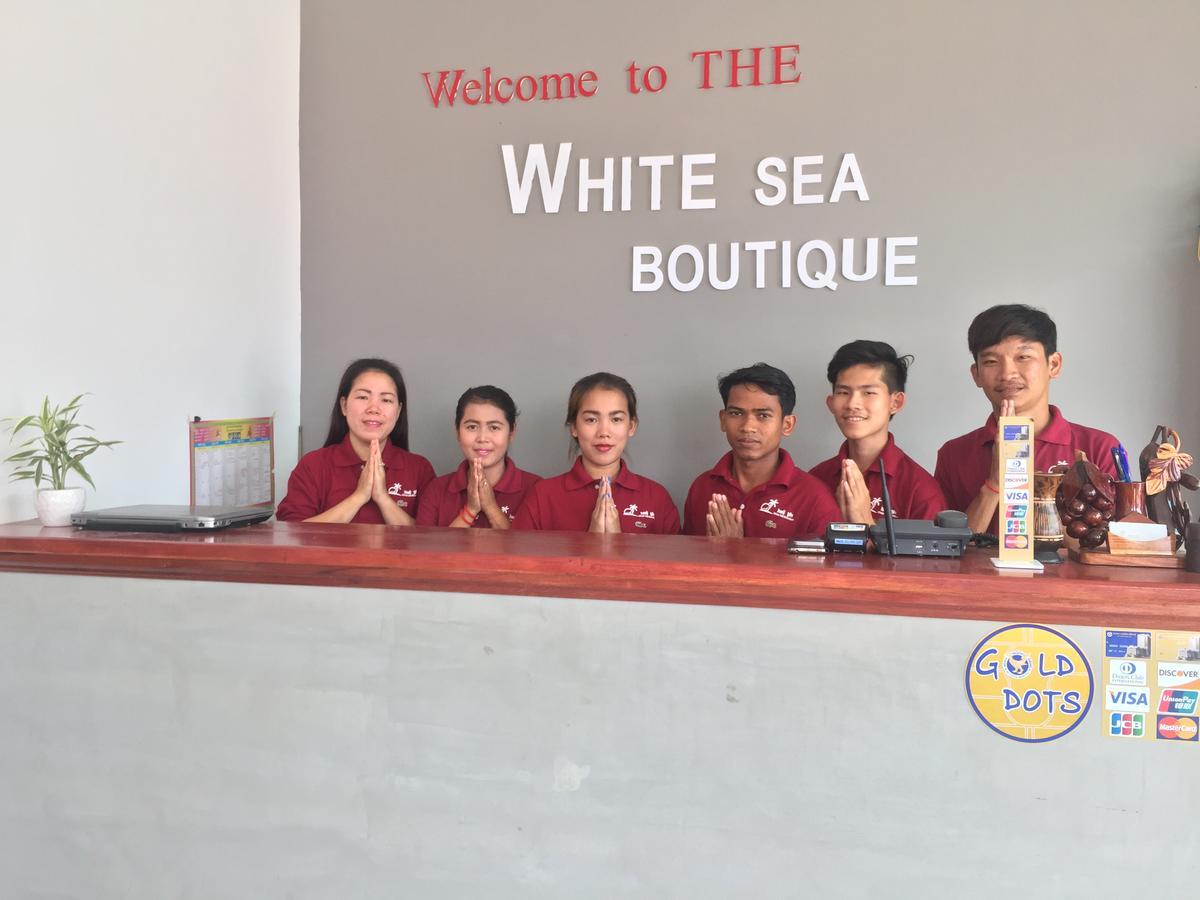 White Boutique Hotel And Residences Sihanoukville Kültér fotó